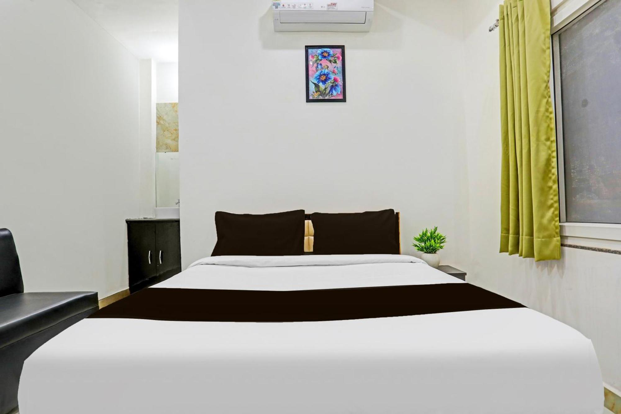 Hotel O The Maruti Paying Guest House Varanasi Exterior foto