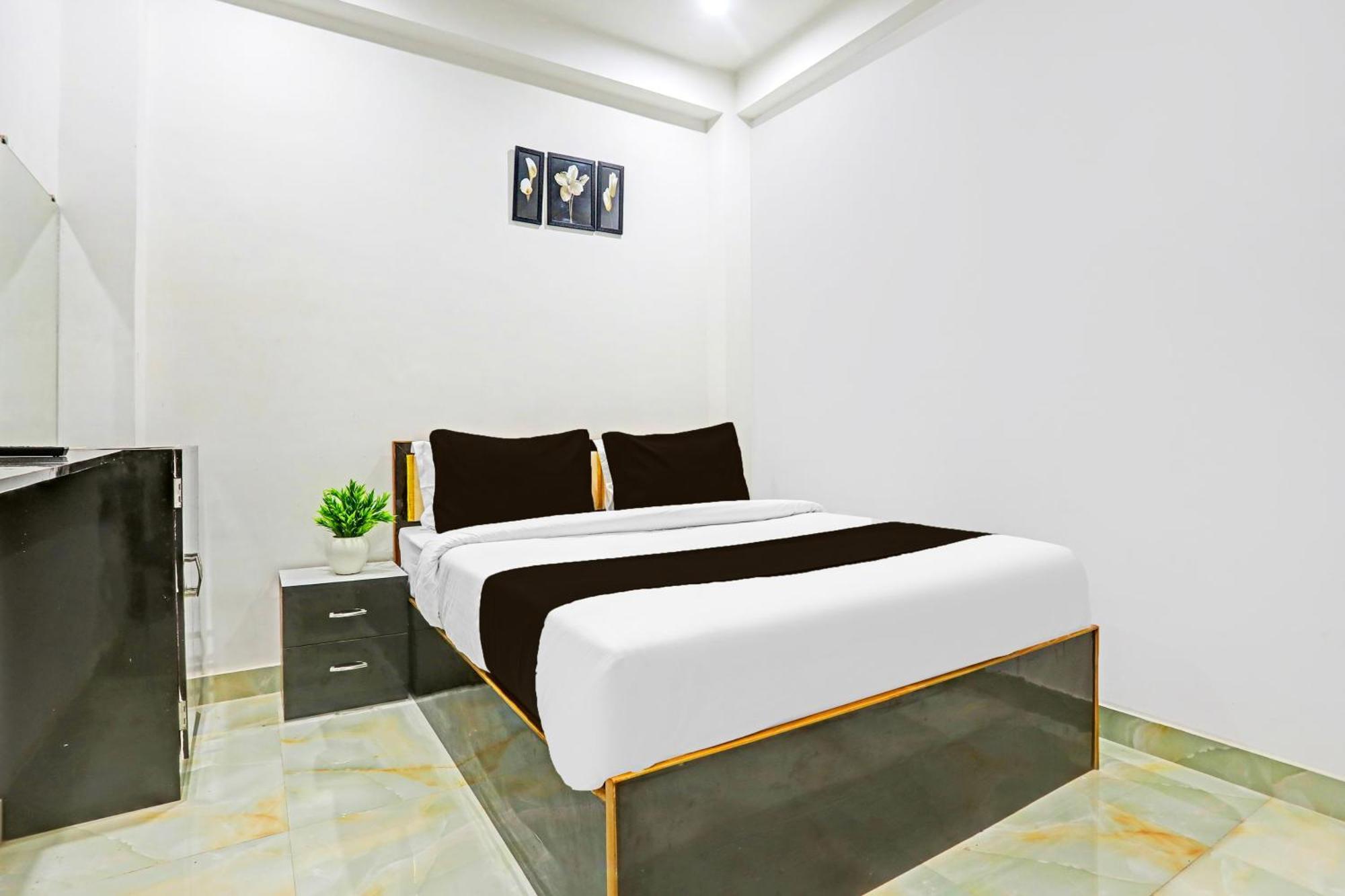 Hotel O The Maruti Paying Guest House Varanasi Exterior foto