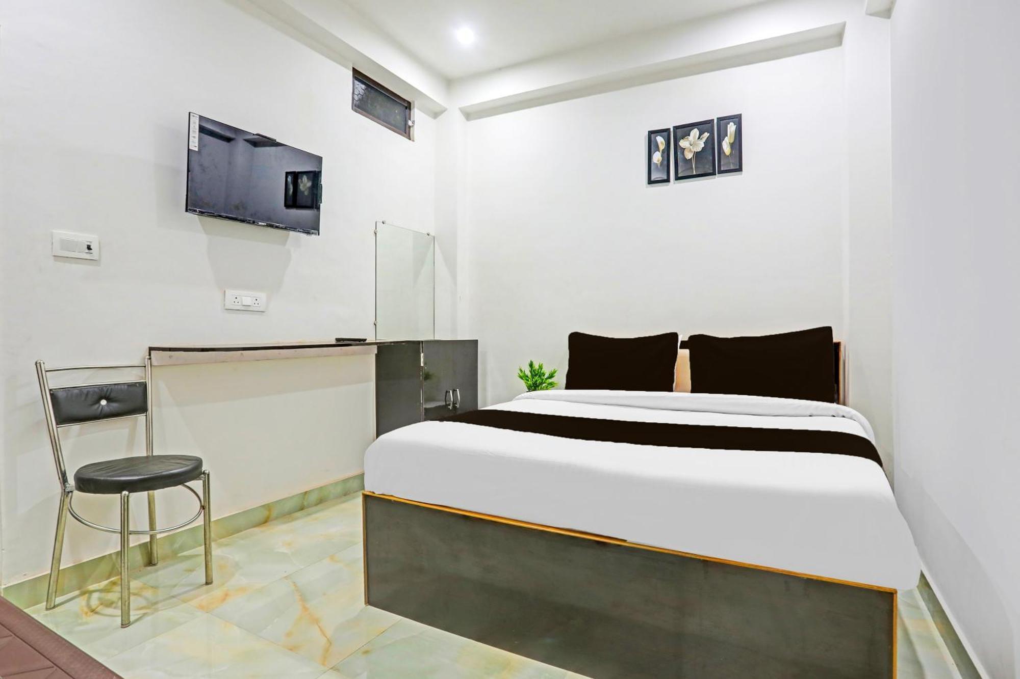 Hotel O The Maruti Paying Guest House Varanasi Exterior foto
